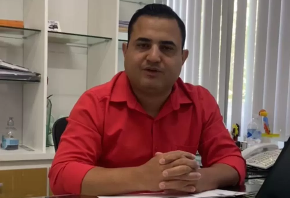 Secretário de Desenvolvimento Social, Maguinho, esclarece que as afirmações do vereador Beto Bonelly sobre os valores das cestas do programa Avante Sertanejo são imprecisas e infundadas