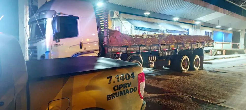 Polícia Rodoviária Estadual apreende caminhão com carga de gesso irregular na BA-262