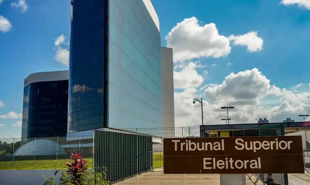 TSE nega hackeamento após Flávio aparecer filiado ao Missão
