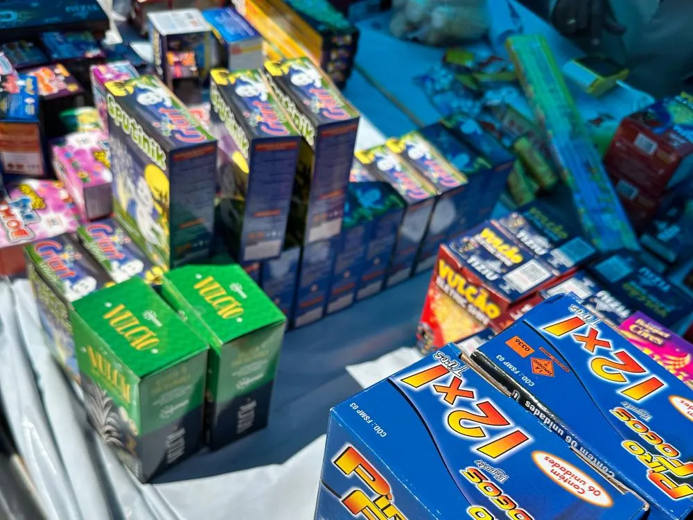 Comerciantes comemoram alta nas vendas de fogos de artifício em Brumado neste São João