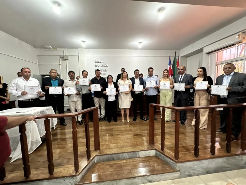 Diplomação dos eleitos de Aracatu é realizada em cerimônia no Fórum de Brumado