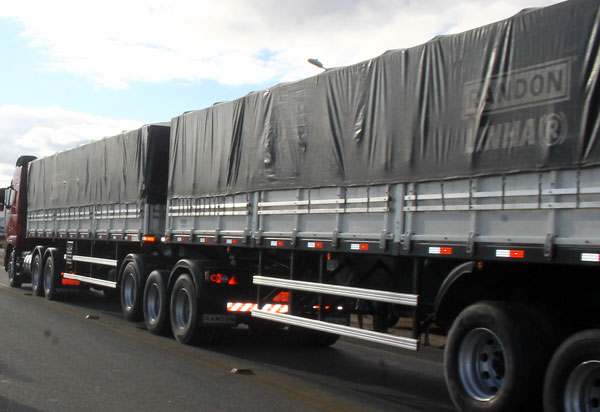 Abcam apresenta sugestões para frete mínimo do transporte de cargas