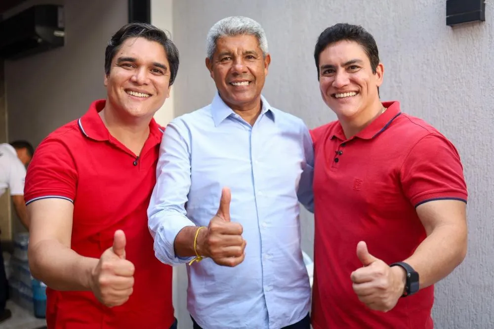 ‘Eu nunca vou soltar as mãos dos meus’, afirma Jerônimo Rodrigues em encontro com lideranças em Brumado