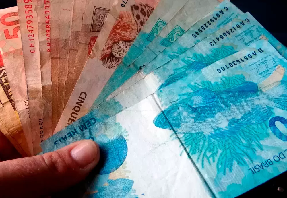 Arrecadação federal cai 4,14% e chega a R$ 172,78 bilhões em agosto 