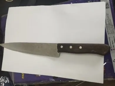 Adolescente é flagrada com arma branca em escola da zona rural de Guanambi