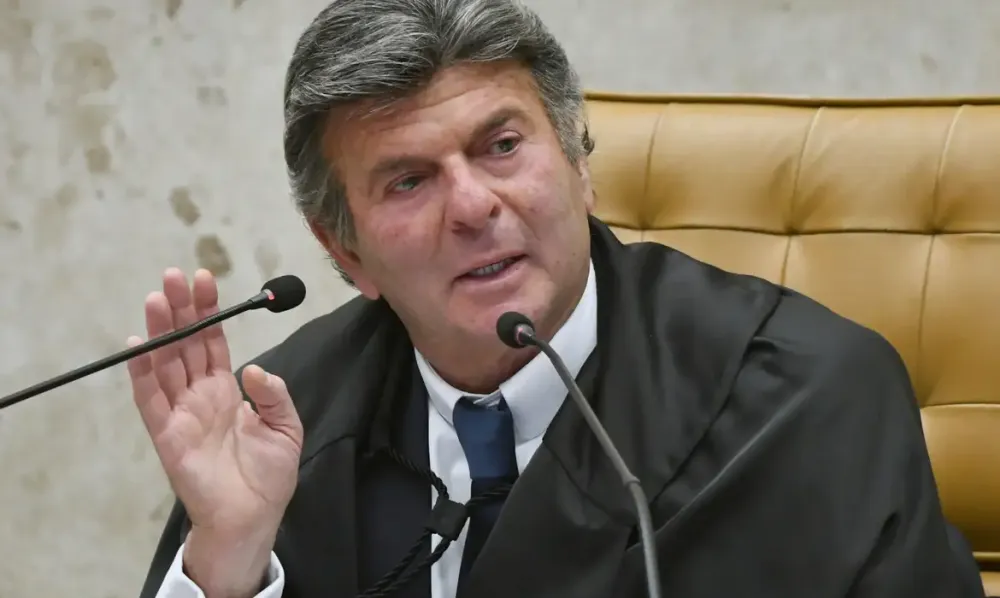 Luiz Fux suspende decisão de Dino e restabelece posts sobre Nossa Senhora