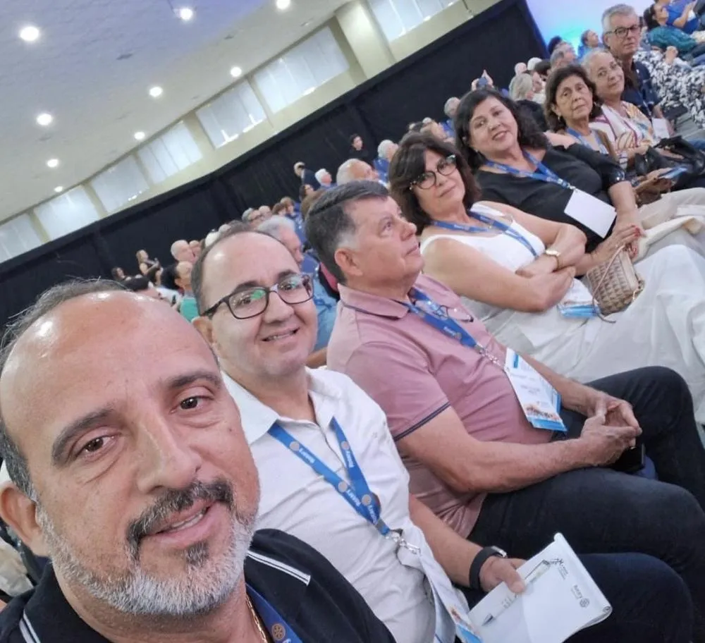 Rotarianos de Brumado participam da 6ª Conferência do Rotary em Aracaju com Foco em Expansão e Impacto Social