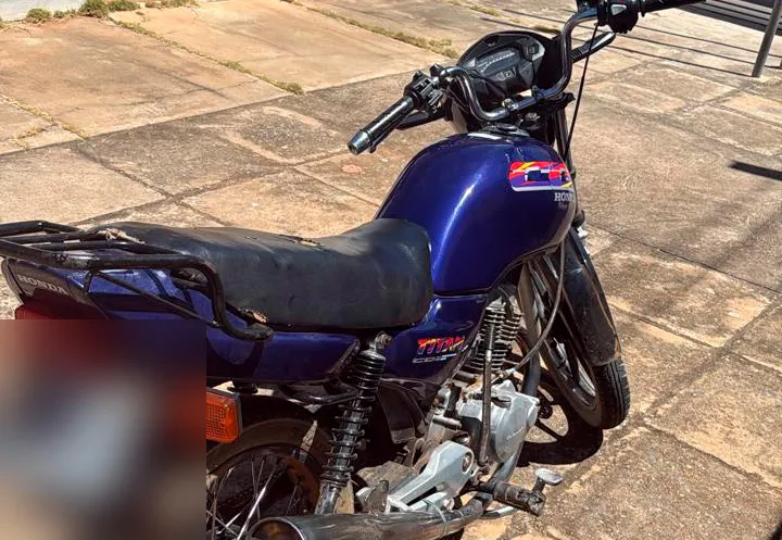 Motocicleta com sinais identificadores adulterados é apreendida durante blitz em Mortugaba