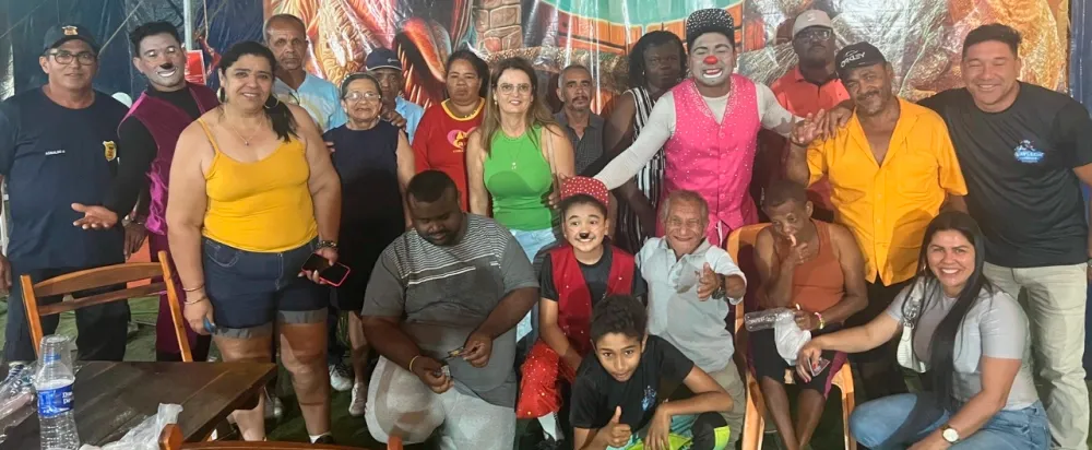 CAPS promove saída cultural com pacientes internos para espetáculo circense em Brumado