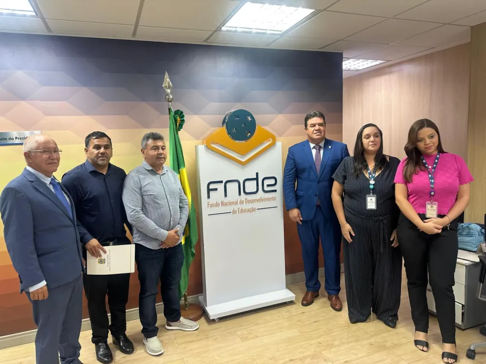 Wilson do Café cumpre agenda em Brasília e articula melhorias para a educação de Barra da Estiva