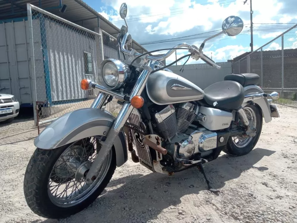 Leilões do Detran-BA tem mais de 1 mil opções de veículos conservados e sucatas aproveitáveis 