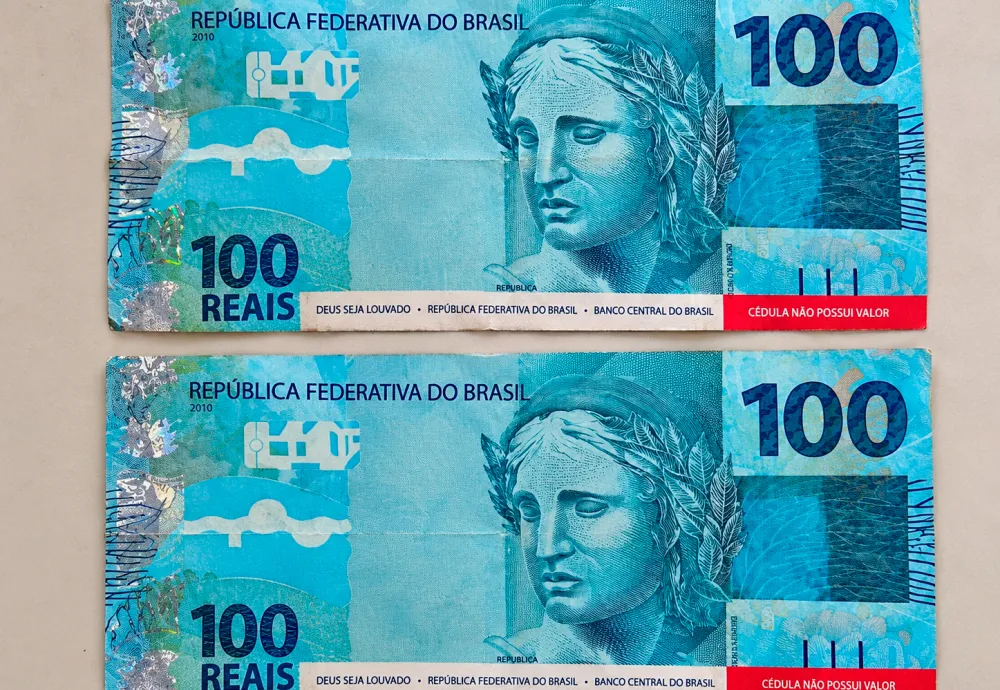 Homem é detido após tentar pagar serviço de R$ 250 com falsa cédula em Guanambi