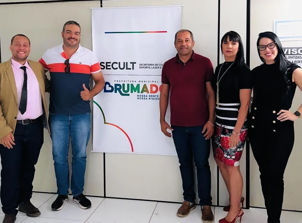 Conselho de Segurança de Brumado apresenta projeto ‘CONSEG vai às escolas’ à Secretaria de Cultura