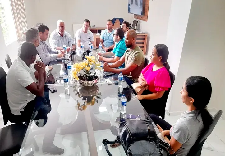 Câmara de Brumado intermedia debate entre sindicato e servidores do comércio quanto à taxa de filiação