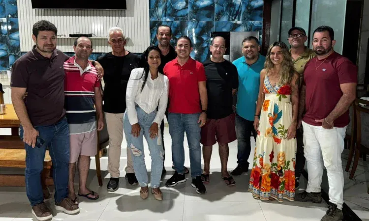 Prefeito de Ituaçu se reúne com secretariado para avaliar gestão e planejar 2026