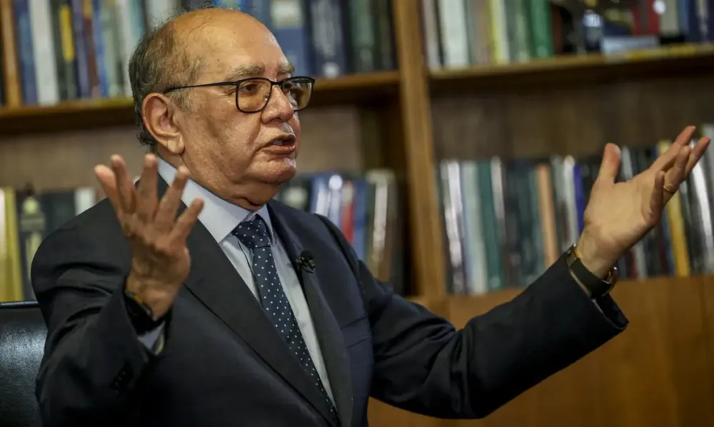 Gilmar Mendes cita desequilíbrio eleitoral em afastamento de diretores da PF