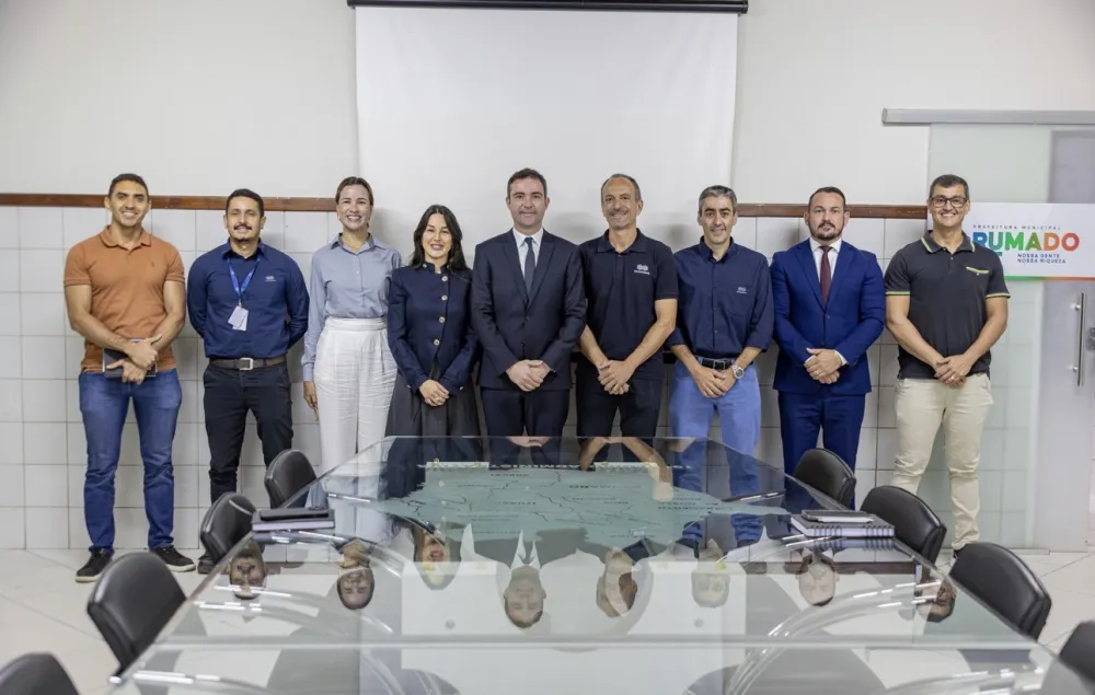 Fabrício Abrantes recebe diretoria da RHI Magnesita em reunião na Prefeitura de Brumado