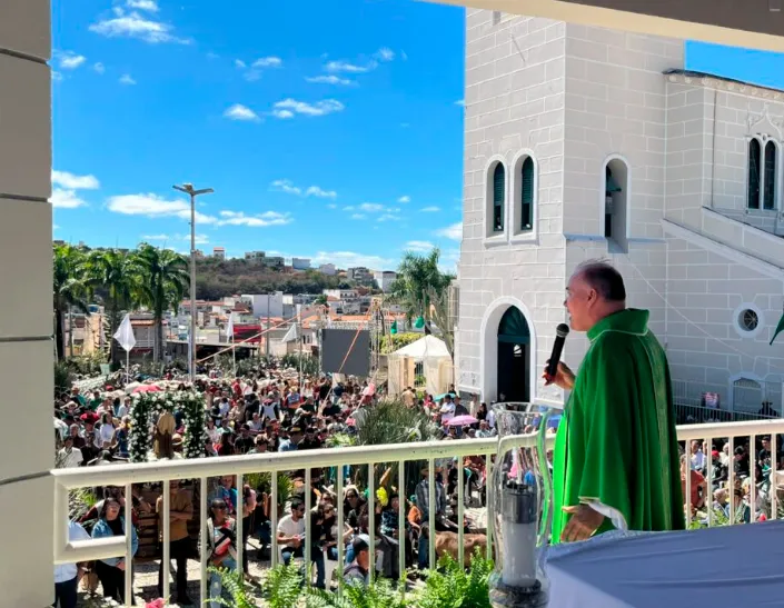 Tradição e fé marcam 3º dia da Novena à Senhora Sant’Ana, Padroeira da Diocese de Caetité