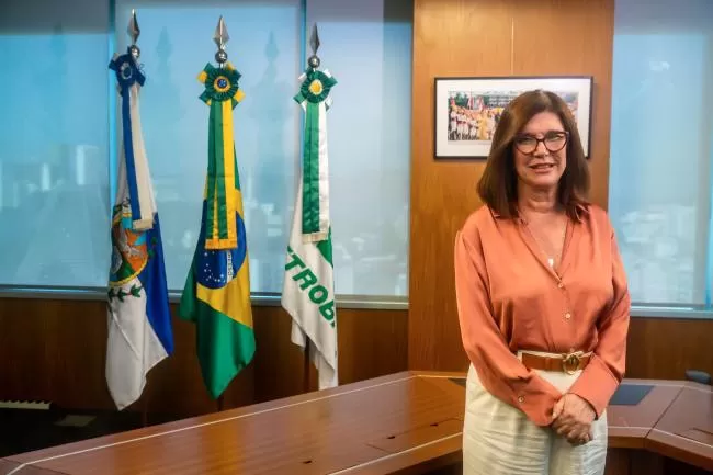 Nova presidente da Petrobras defende políticas de preços em vigor