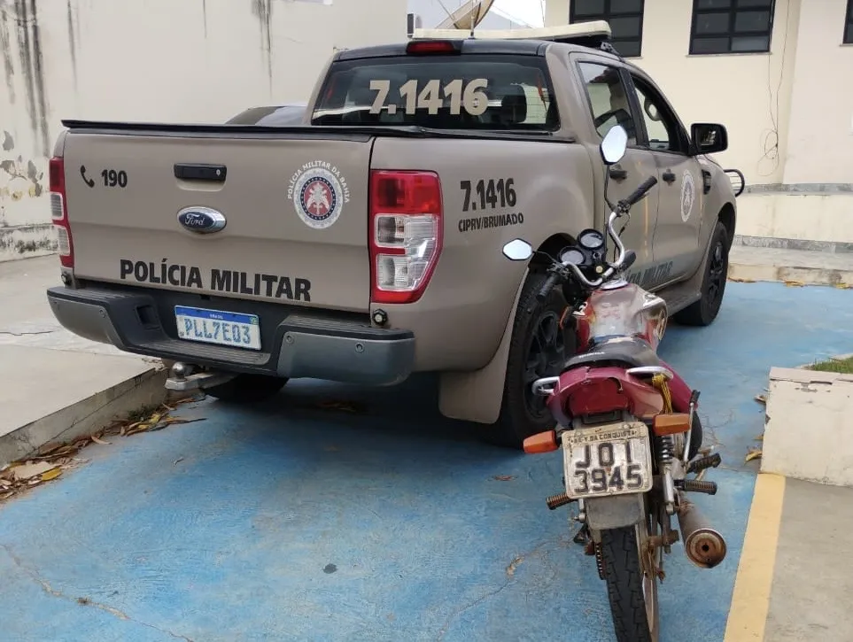 Caraíbas: CIPRv/Brumado apreende motocicleta com restrição de roubo na BA-625