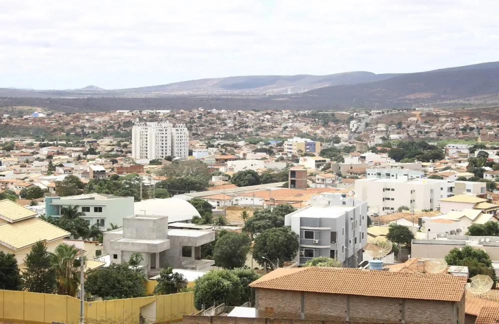 Bahia avança em economia verde com instalação de Fábrica de Metanol e Amônia; Brumado está entre as cidades que receberão Parque Solar