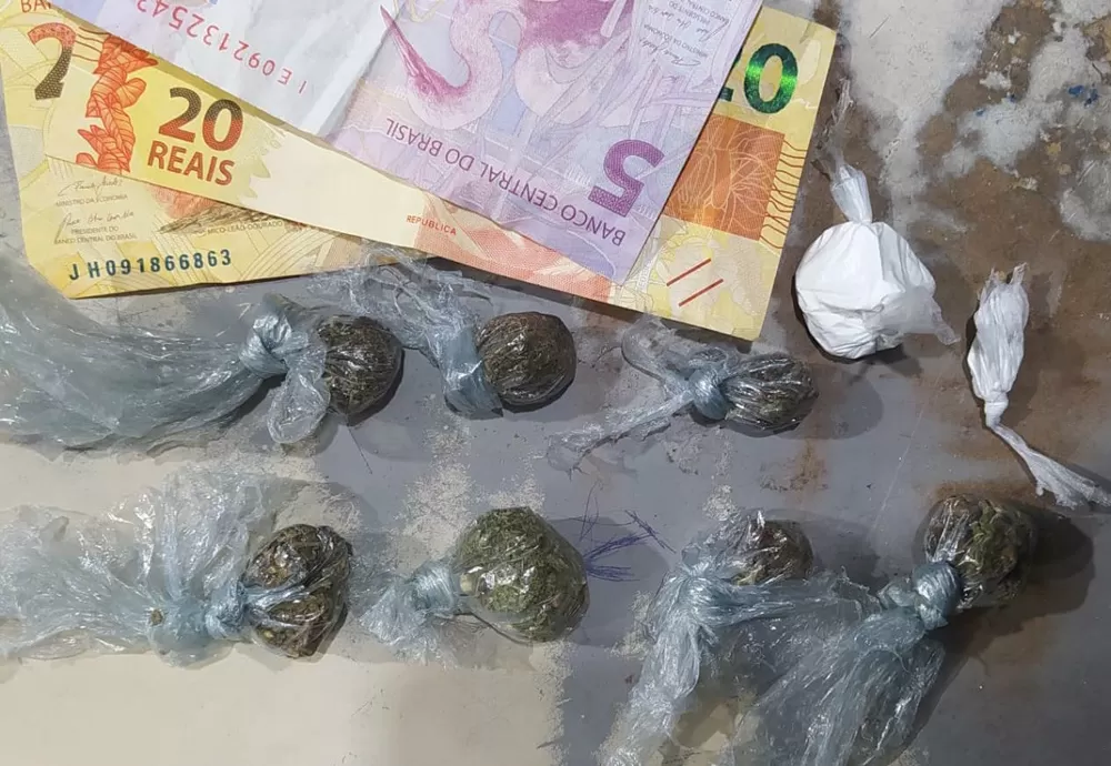 Polícia Militar prende homem por tráfico de drogas em Caetité