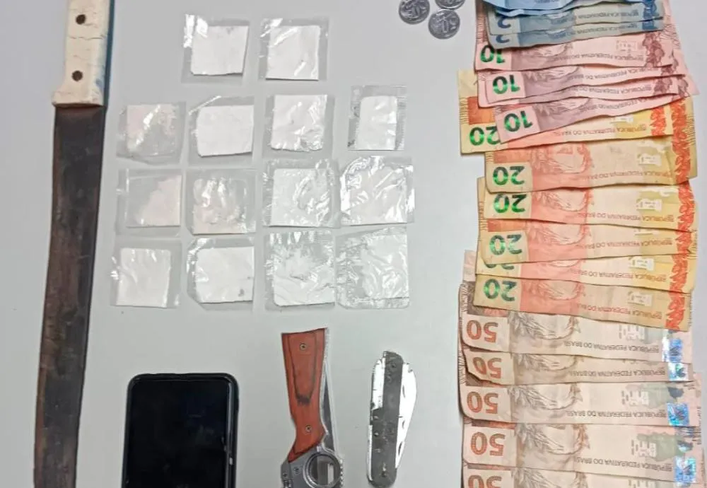 Polícia Militar realiza apreensão de Drogas em Oliveira dos Brejinhos