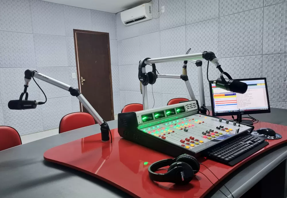 Rádio Câmara de Brumado recebe licença definitiva de funcionamento