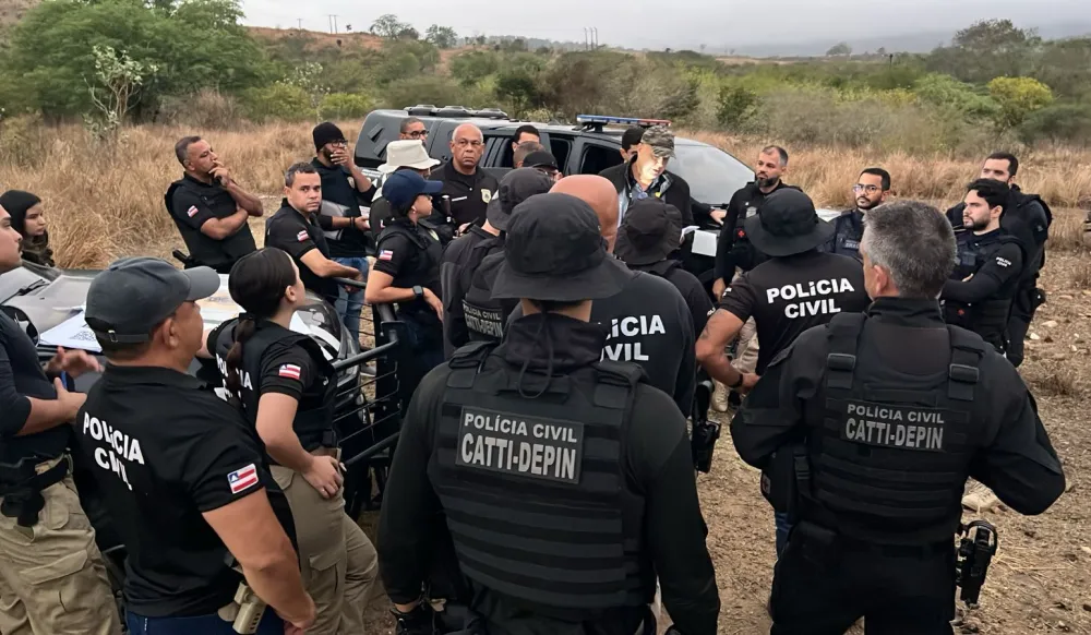 Operação Paraguai prende cinco homens e apreende armas e drogas em Itambé