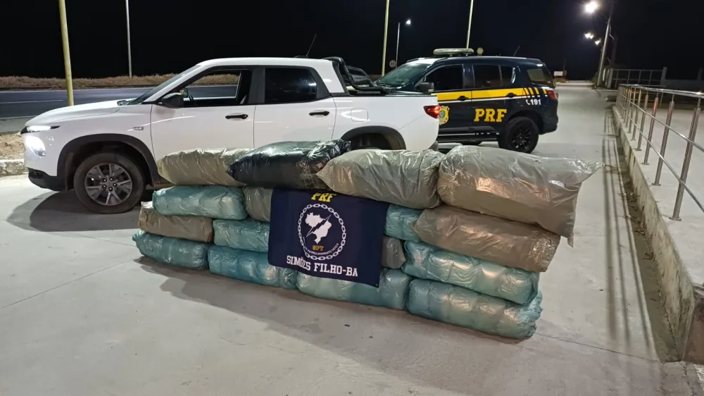 PRF apreende 140 kg de maconha durante fiscalização na BR-324, em Salvador