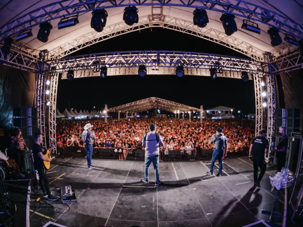 1ª Cavalgada dos Santos Reis reúne multidão e marca novo capítulo cultural em Brumado