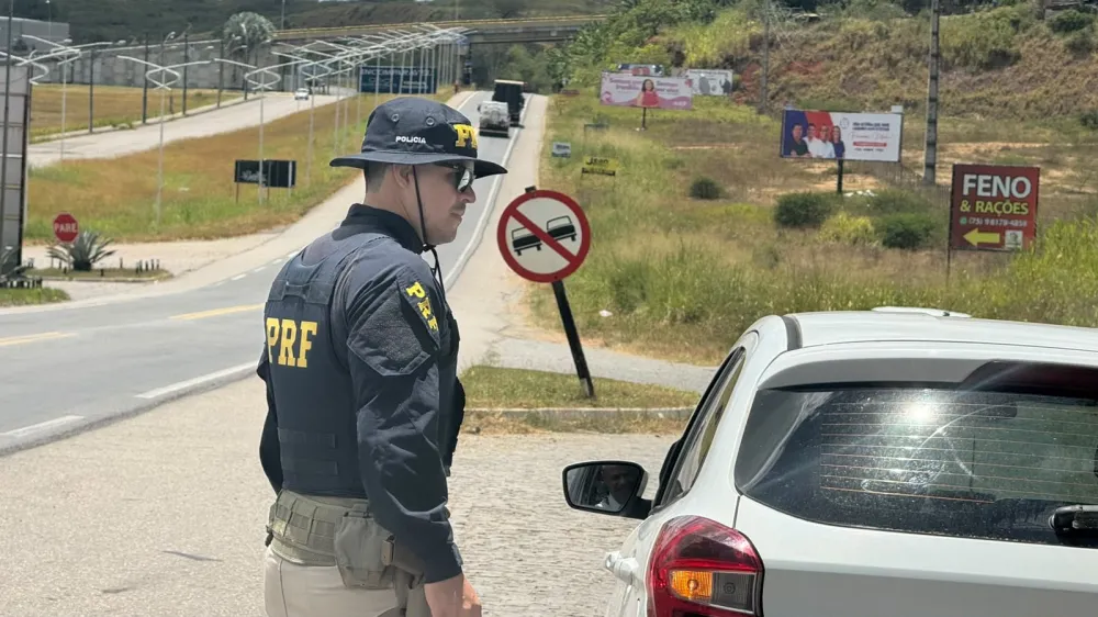 PRF registra redução no número de sinistros e mortes durante a Operação Nossa Senhora Aparecida na Bahia