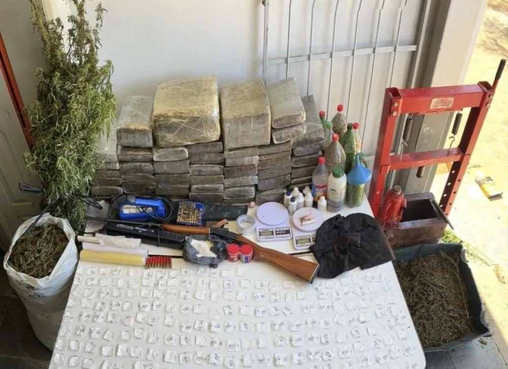 Polícia Militar desarticula laboratório de drogas em Serra do Ramalho
