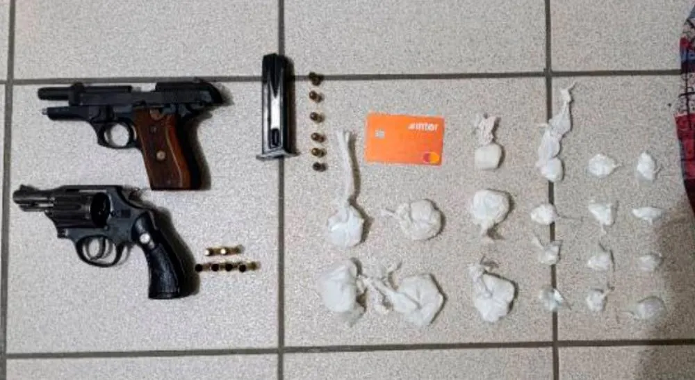 78ª CIPM apreende armas e drogas após confronto armado em Vitória da Conquista