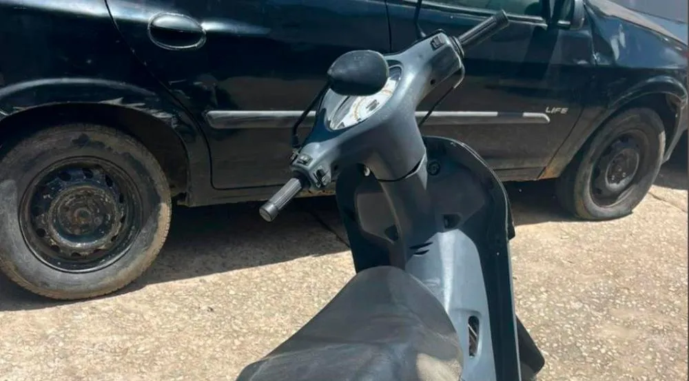 PM apreende motocicleta com placa clonada e chassi adulterado durante operação em Brumado
