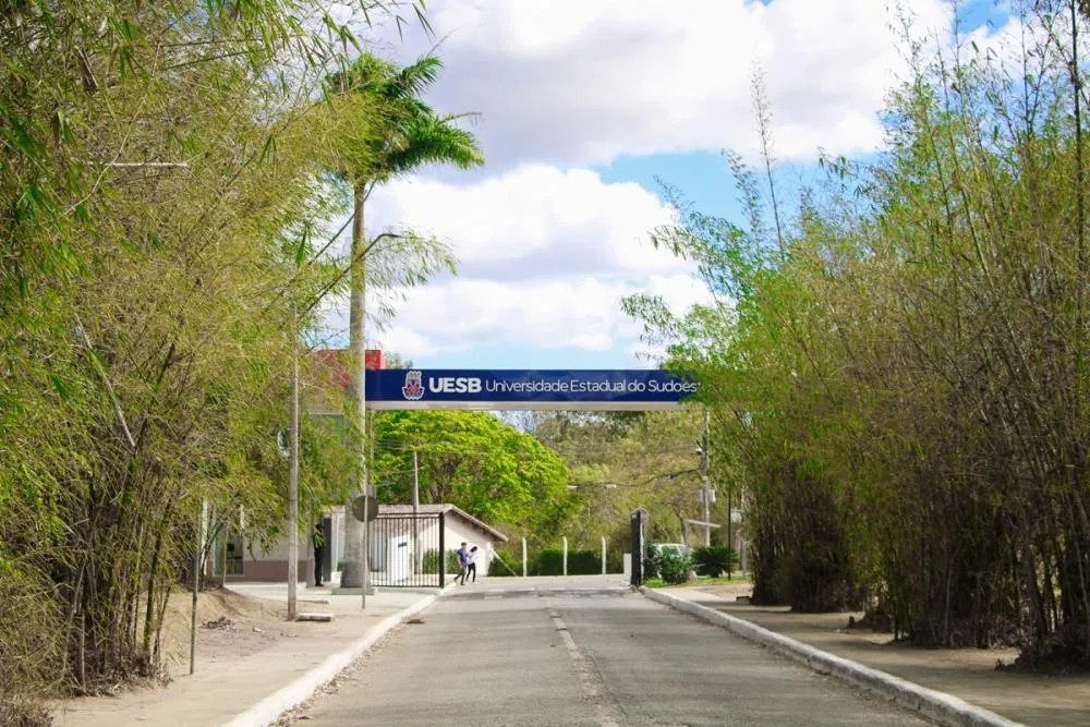 Uesb convoca suplentes para cadastro de reserva do Vestibular e Sisu 2025