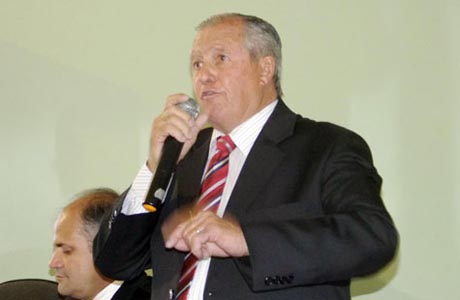 Barra da Estiva: Presidente da Câmara manda PM retirar Diretor do Tribuna do Sertão do plenário