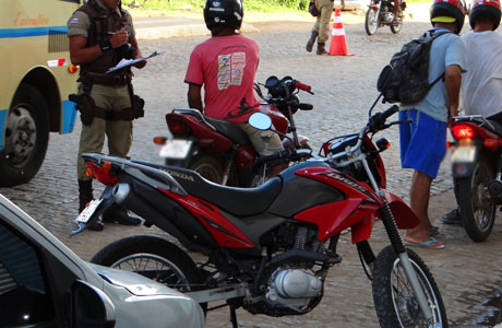 RIO DE CONTAS: PM NA SEGURANÇA DO CARNAVAL