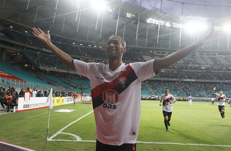 BAIANÃO 2013: VITÓRIA APLICA SONORA GOLEADA NO BAHIA