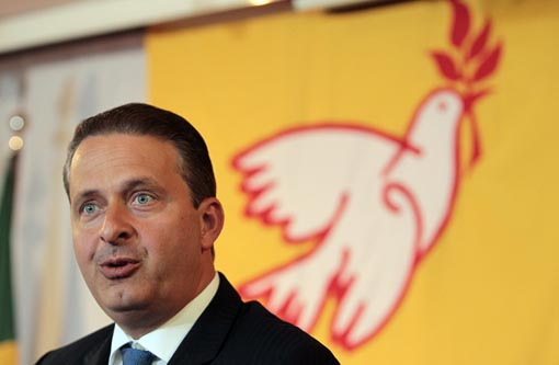 Eduardo Campos morre em acidente aéreo em Santos