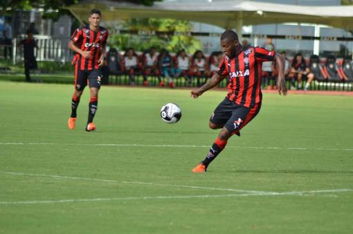 Vitória vence Jacuipense com direito a gol de Marinho que fez sua estreia no time 