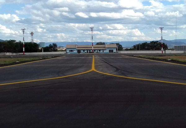 Aeroporto de Guanambi passa por recuperação na área de movimentação de aeronaves