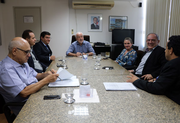 Ivana segue na busca pela implantação dos vôos comerciais no aeroporto de Guanambi