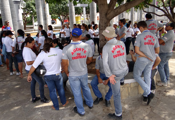 Congresso derruba veto ao aumento do piso salarial de agentes comunitários de saúde