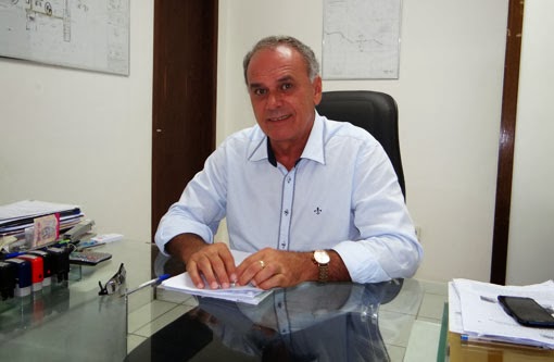 Prefeito Aguiberto desmente com veemência boatos que apontam mudança partidária: 'são apenas especulações sem o mínimo fundamento' 