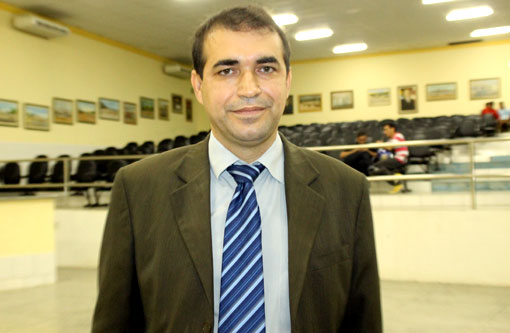 Eleições 2016: PT apoiará a pré-candidatura de Alessandro Lôbo em Brumado