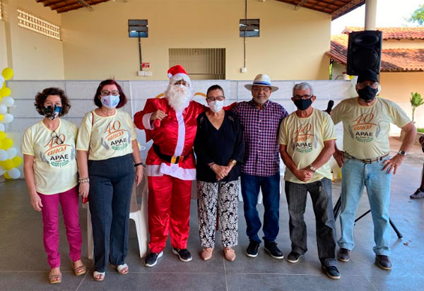 Brumado: Apae realizou confraternização e inaugurou sala da presidência