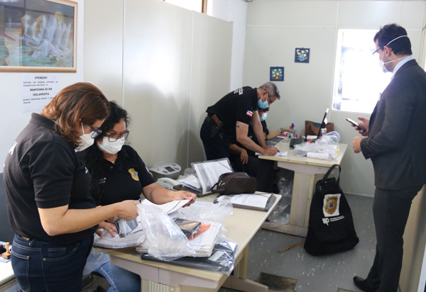 Sonegação Fiscal: Operação 'Corações de Ferro' prende duas pessoas e cumpre 23 mandados de busca e apreensão