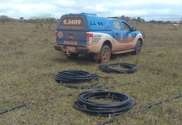 Ibicoara: Polícia Militar recupera 60 metros de fio de telefonia no distrito de Cascavel