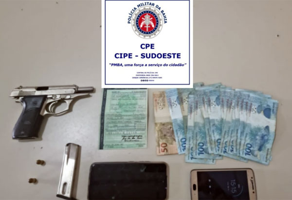 Dupla é presa acusada de ameaçar populares com arma de fogo em Pindaí